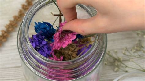 How to Preserve Flowers in a Jar with Liquid: A Journey Through Time and Texture